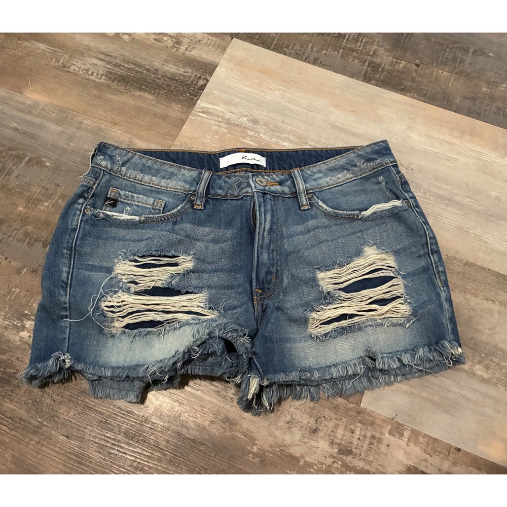 Kancan Distressed Denim Shorts Medium Wash Frayed Hem Size 9 28